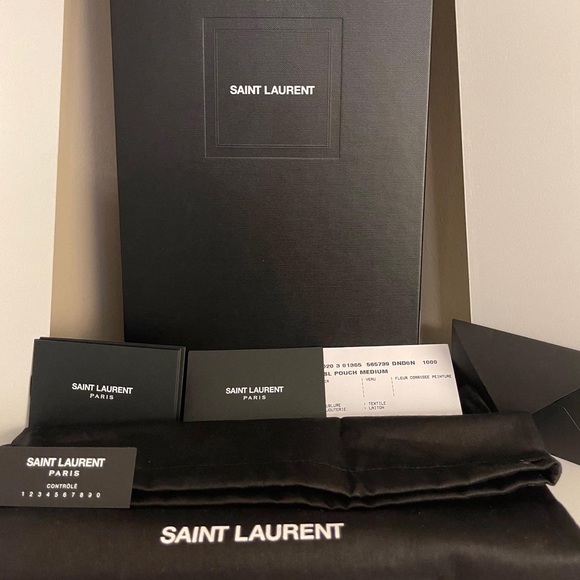 7️⃣0️⃣0️⃣ Ysl uptown pouch - Picture 8 of 9